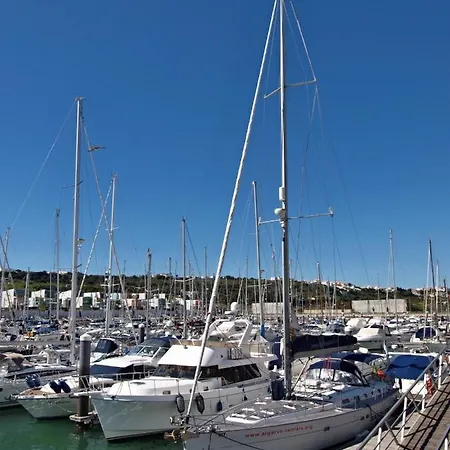 In A Yacht - Algarve Botel Albufeira