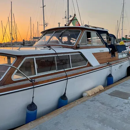 In A Yacht - Algarve Albufeira