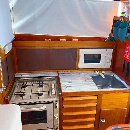 بوتيل In A Yacht - Algarve